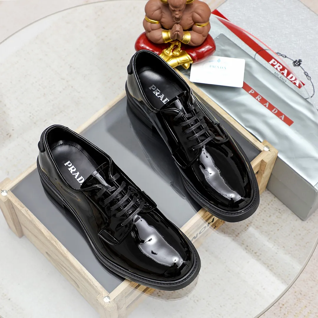 Men's shoes 💰620 💰💰🎩🎩【Prada】Counter 1:1⬆️original reproduction, absolute quality🆗original outsole, high-quality imported rubber, wear-resistant and non-slip, never degummed, upper material: imported first-layer cowhide➕anti-slip foam outsole, official website material, inner material: water-dyed leather lining, 3 colors available! Code number 38-44 (45. Can be customized)
